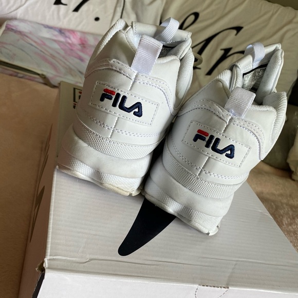 Filas - Picture 2 of 3